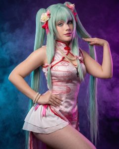 Nicole Rendón como Hatsune Miku